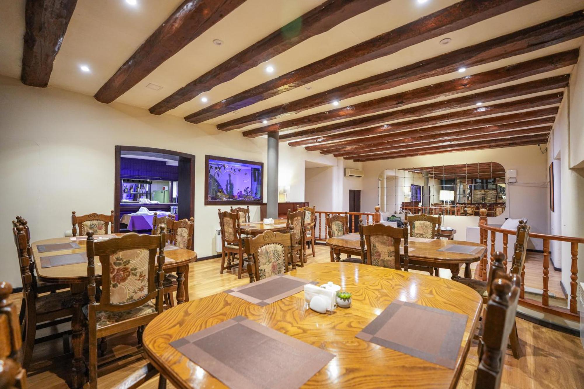 Beaumonde Hotel Tbilisi Esterno foto