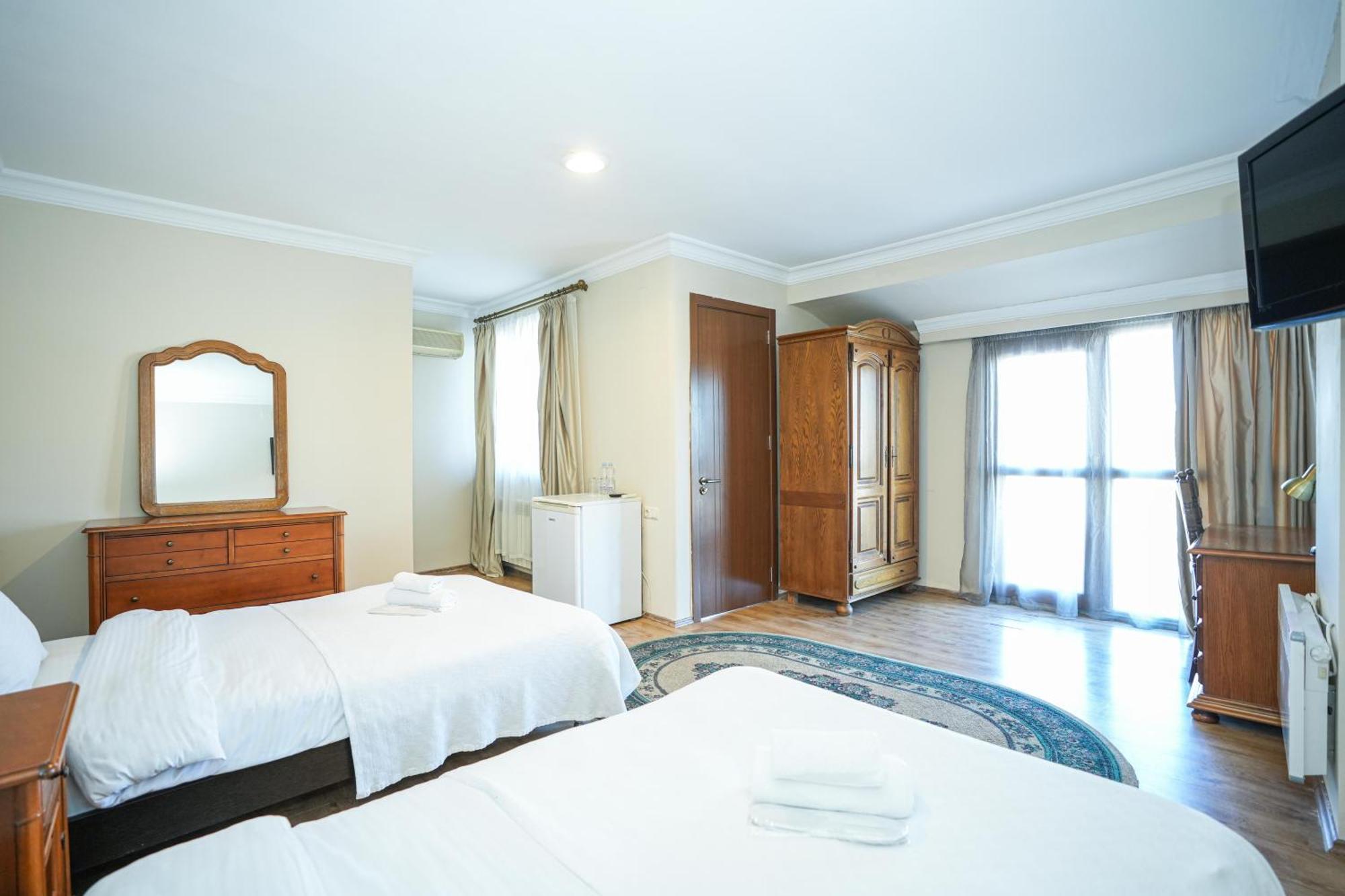 Beaumonde Hotel Tbilisi Esterno foto