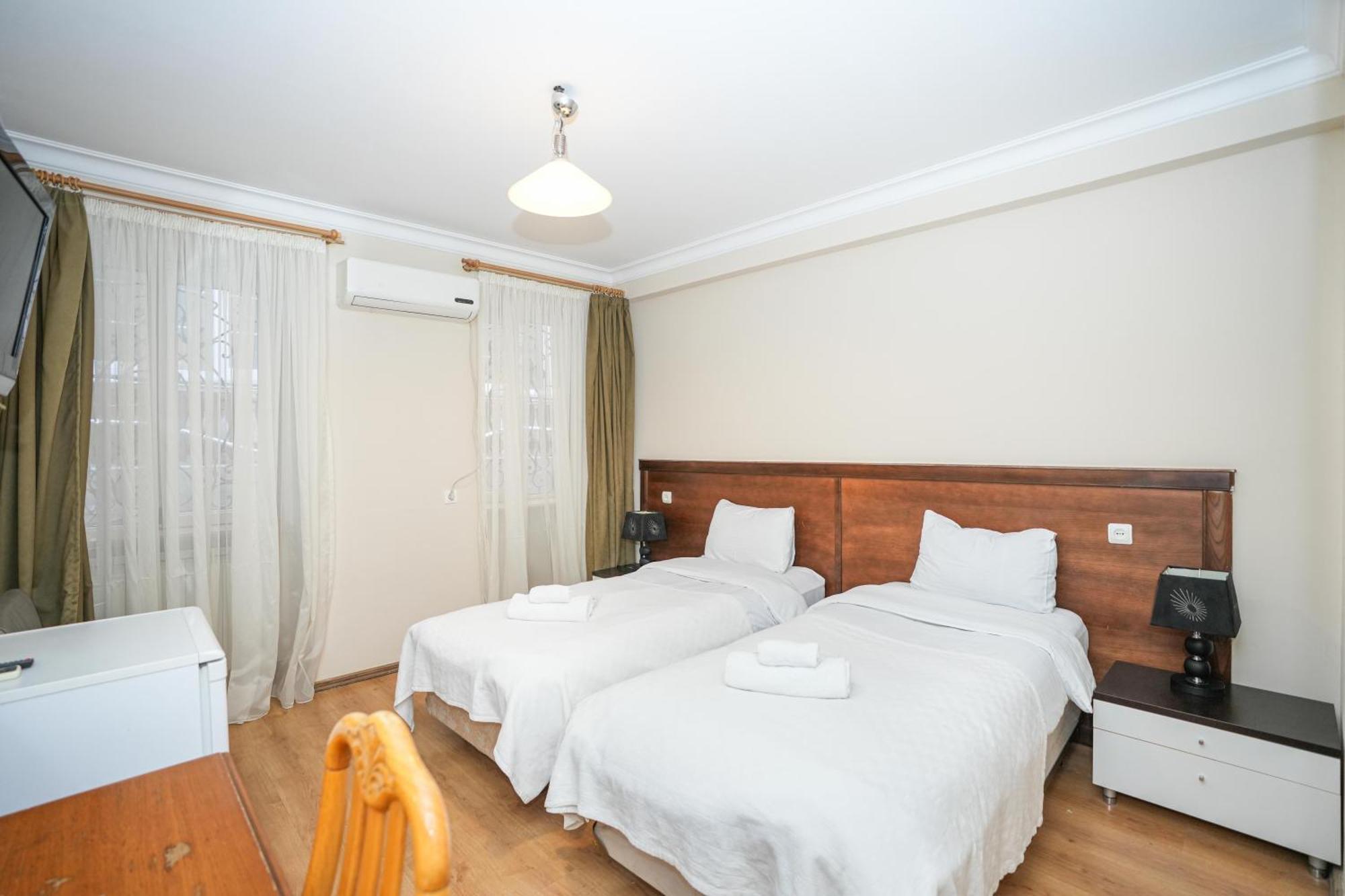 Beaumonde Hotel Tbilisi Esterno foto