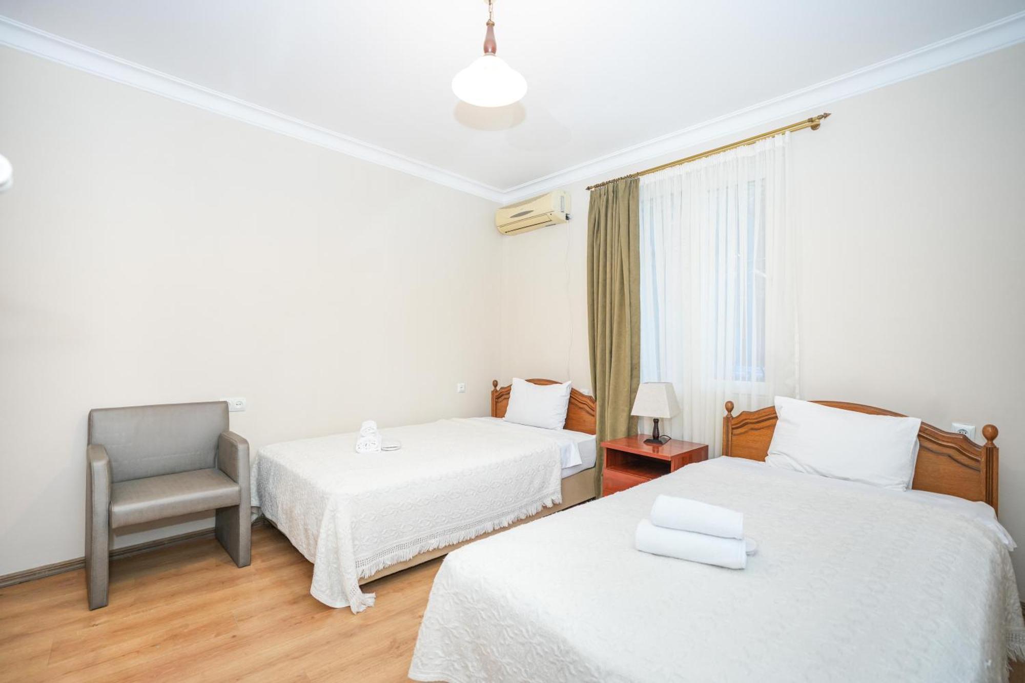 Beaumonde Hotel Tbilisi Esterno foto