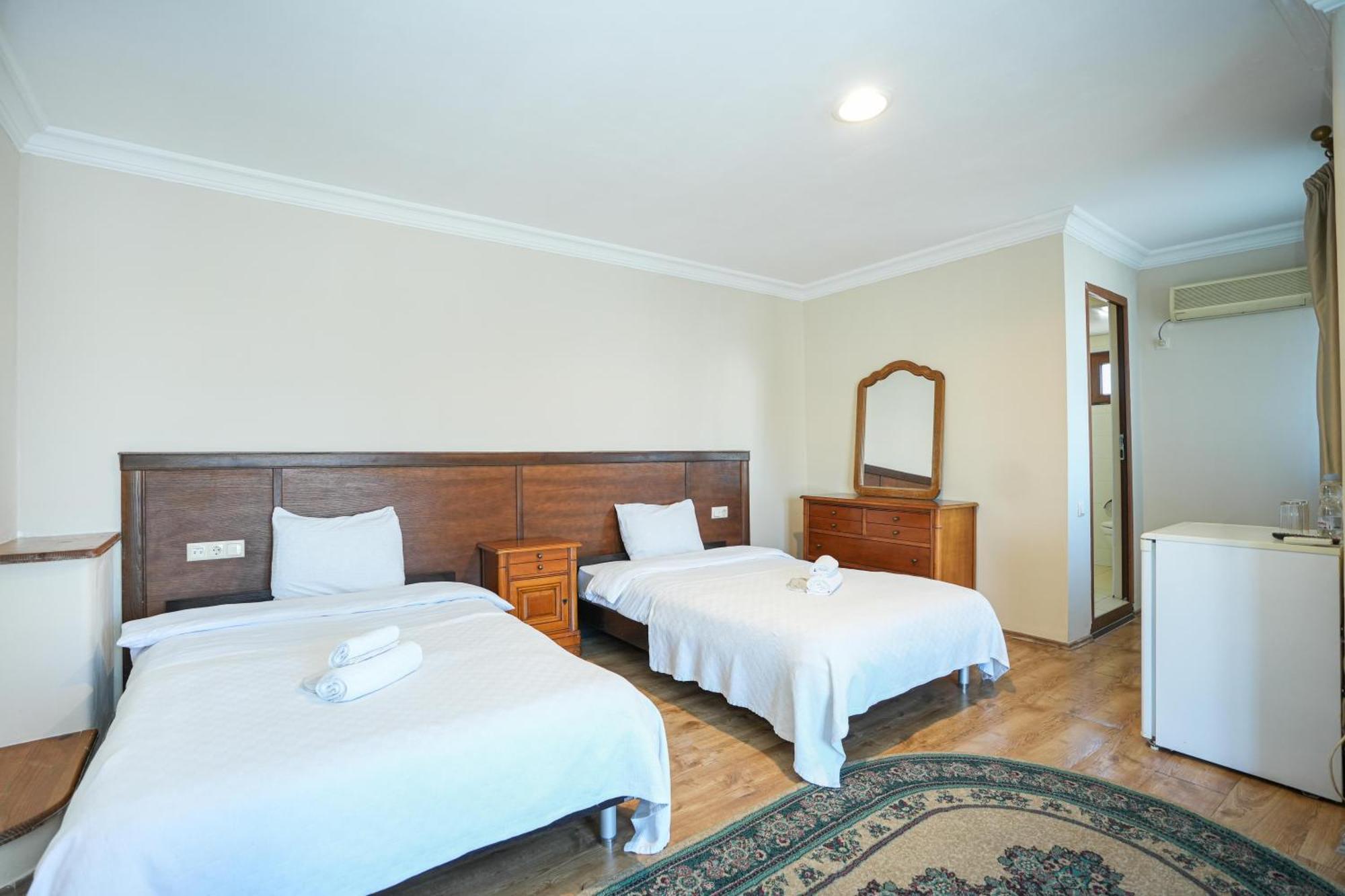 Beaumonde Hotel Tbilisi Esterno foto
