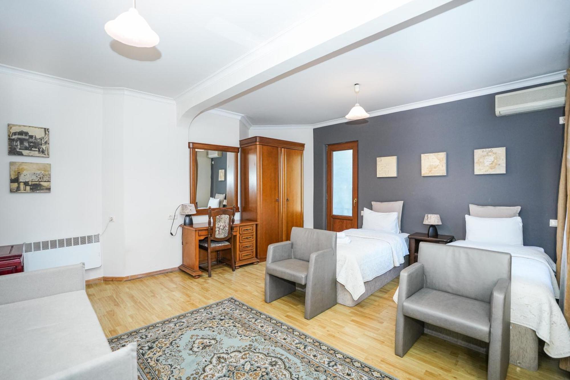 Beaumonde Hotel Tbilisi Esterno foto