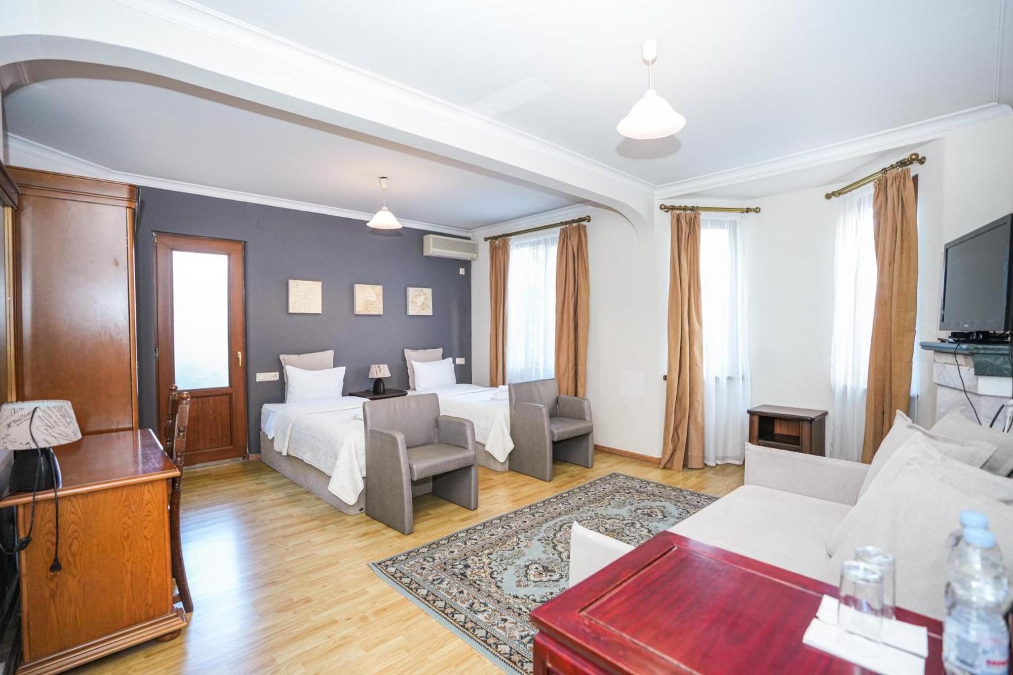 Beaumonde Hotel Tbilisi Esterno foto